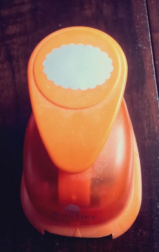 Motiv stanzer oval gezahnt - motiv-stanzer,